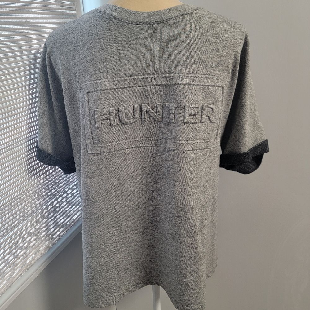 Hunter X Target TShirt Crewneck Mens Medium 3D Raised Spellout Logo Roll Sleeve